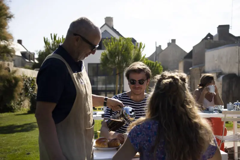 Villa Juno - Petit-déjeuner au jardin